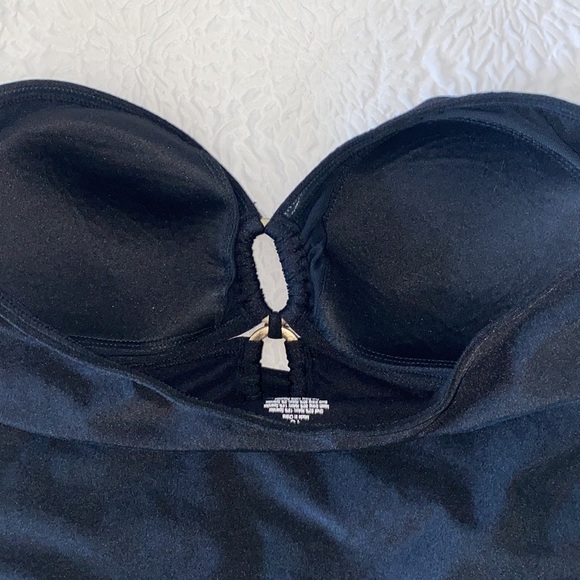 Jennifer Lopez Strapless One Piece Swimsuit - Picture 6 of 8